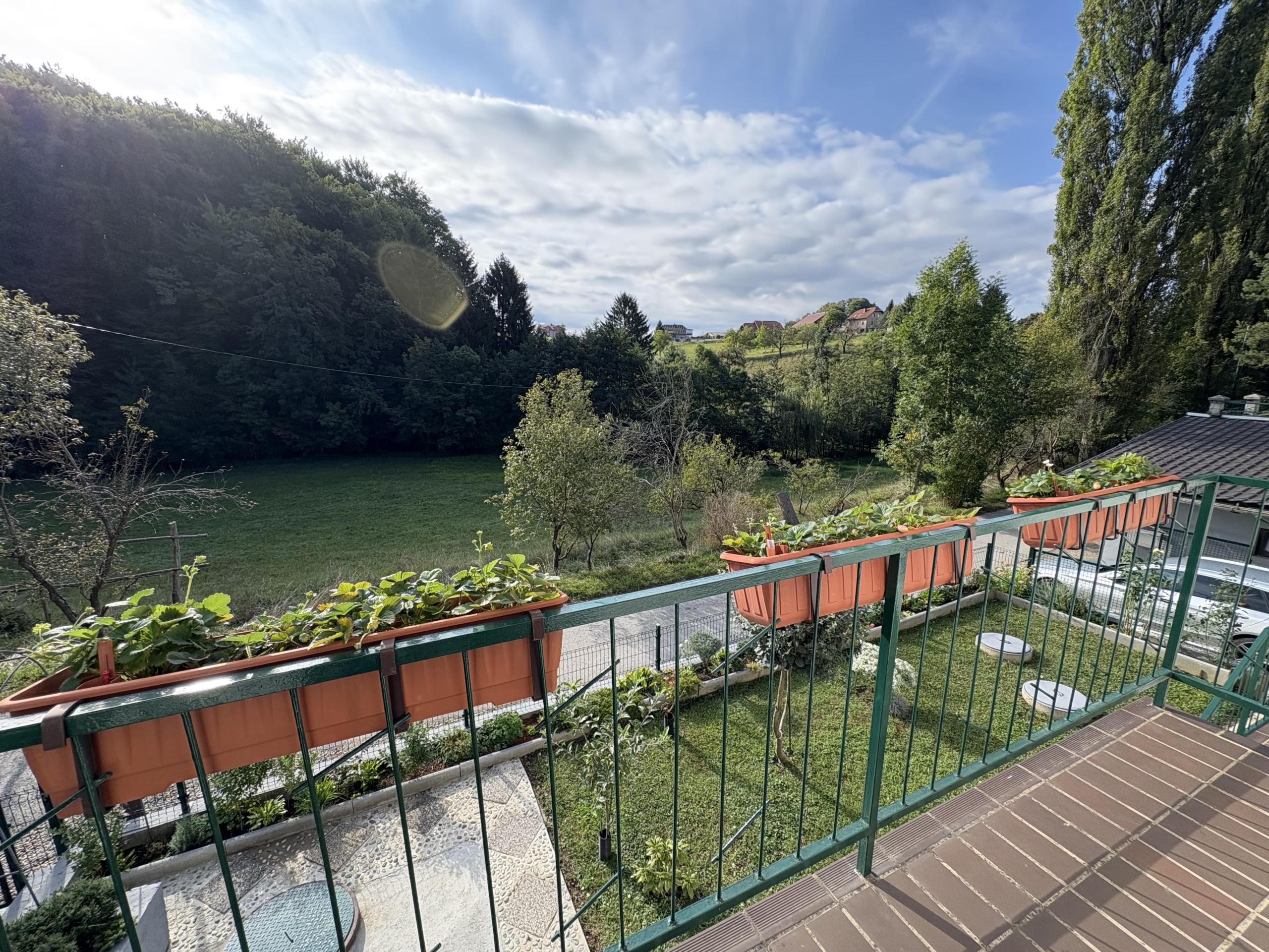 Samostojna-hiša-Zgornji-Duplek-Rendera-balkon-pogled Samostojna-hiša-Zgornji-Duplek-Rendera-balkon-pogled