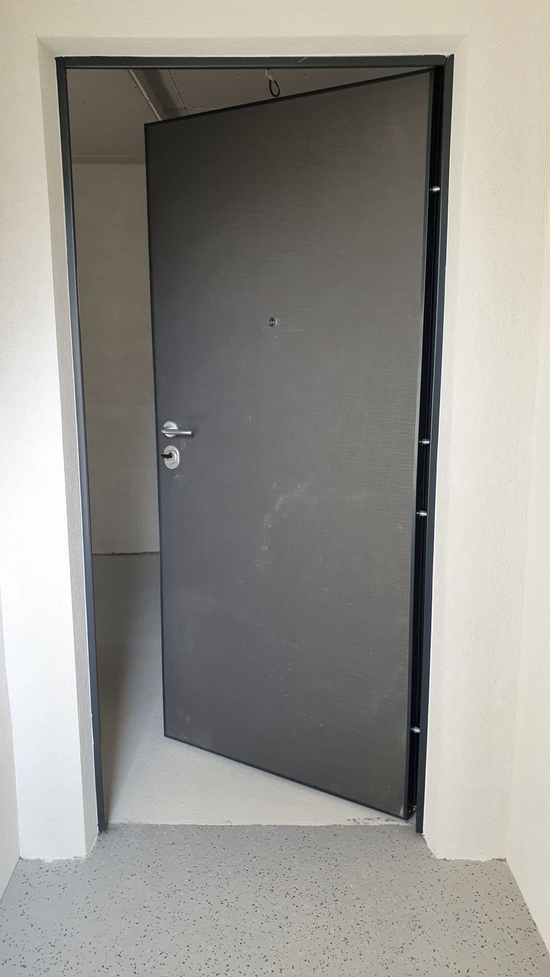 Ljubljana-Vič-Večstanovanjski-objekt-rendera-vrata