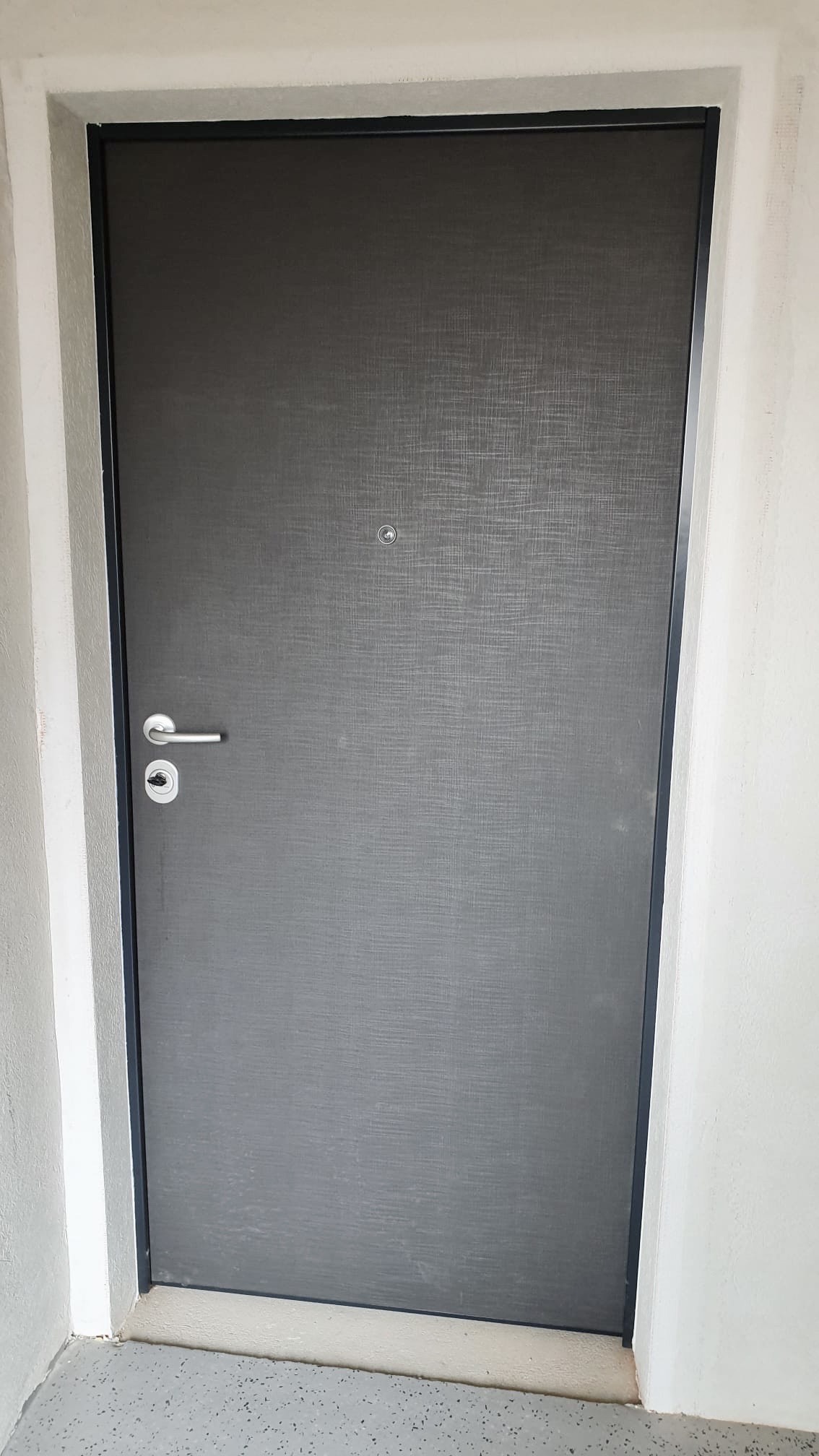 Ljubljana-Vič-Večstanovanjski-objekt-rendera-protivlomna-vrata