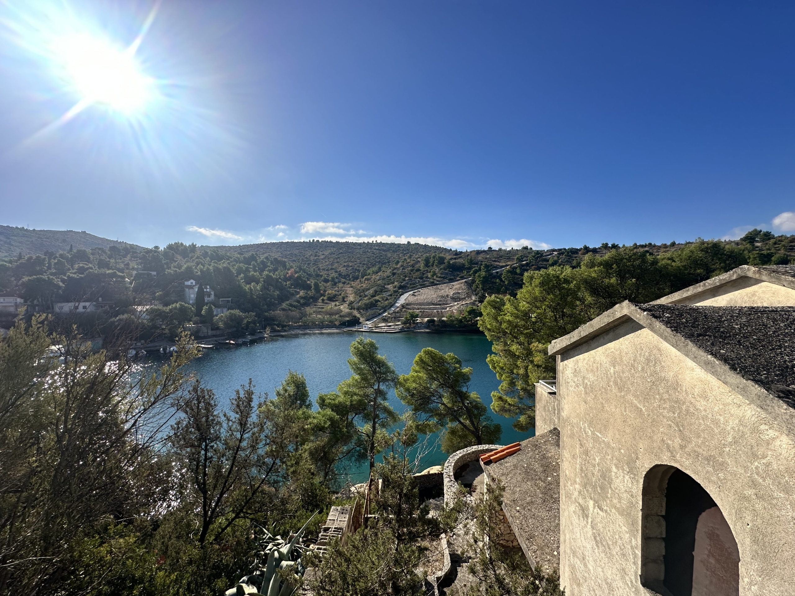 Ekskluzivna-vila-Bobovišća-na-Moru-pogled-na-more