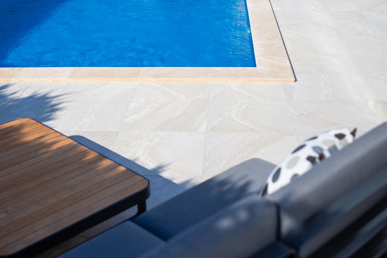 Ekskluzivna-vila-Krk-Rendera-sonce-relax Ekskluzivna-vila-Krk-Rendera-sonce-relax