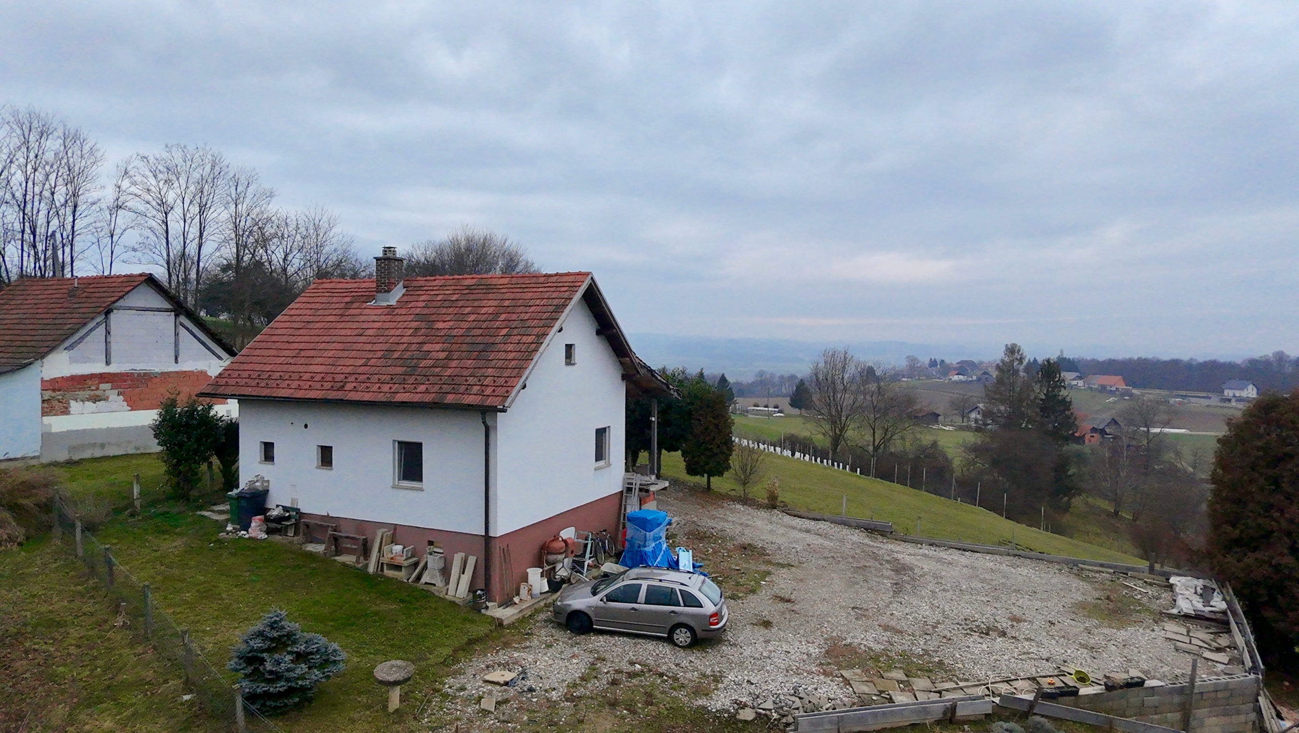 Samostojna-hiša-Juršinci-Rendera-dvorišče