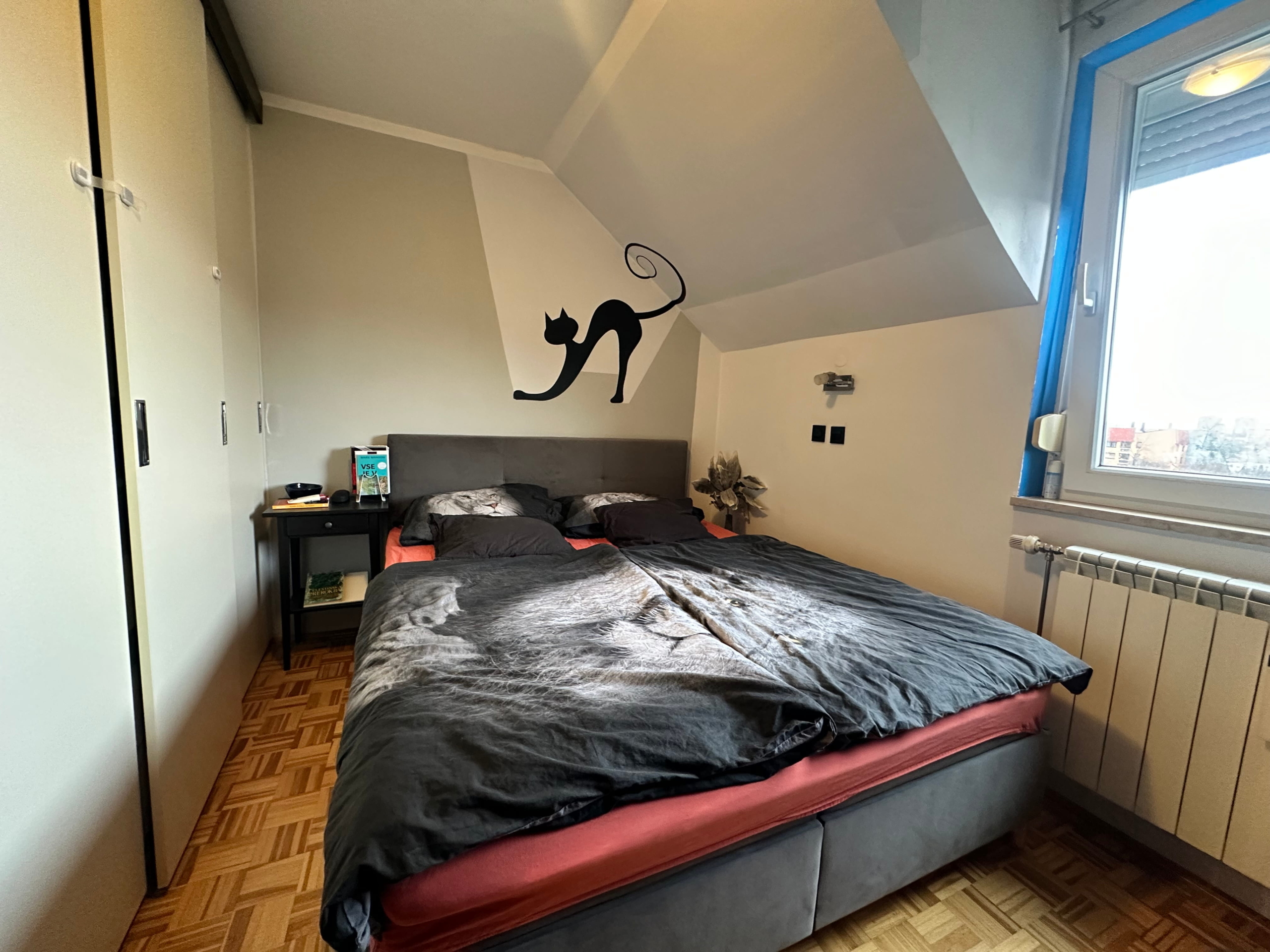 2,5-sobno-stanovanje-balkon-pogled-na-Pohorje-Rendera-spalnica 2,5-sobno-stanovanje-balkon-pogled-na-Pohorje-Rendera-spalnica