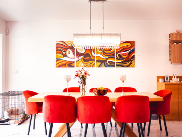 Družinska-vrstna-hiša-Miklavž-Rendera-jedilnica