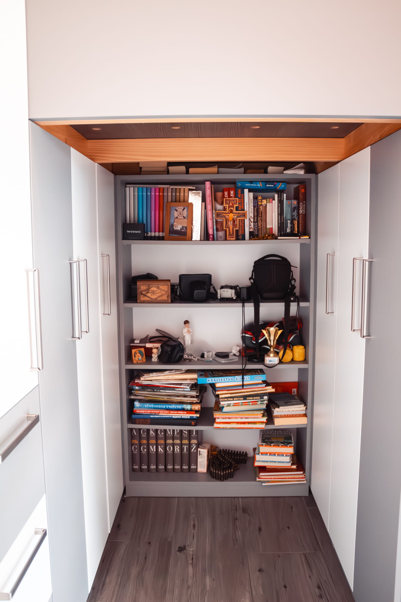 Družinska-vrstna-hiša-Miklavž-Rendera-soba2