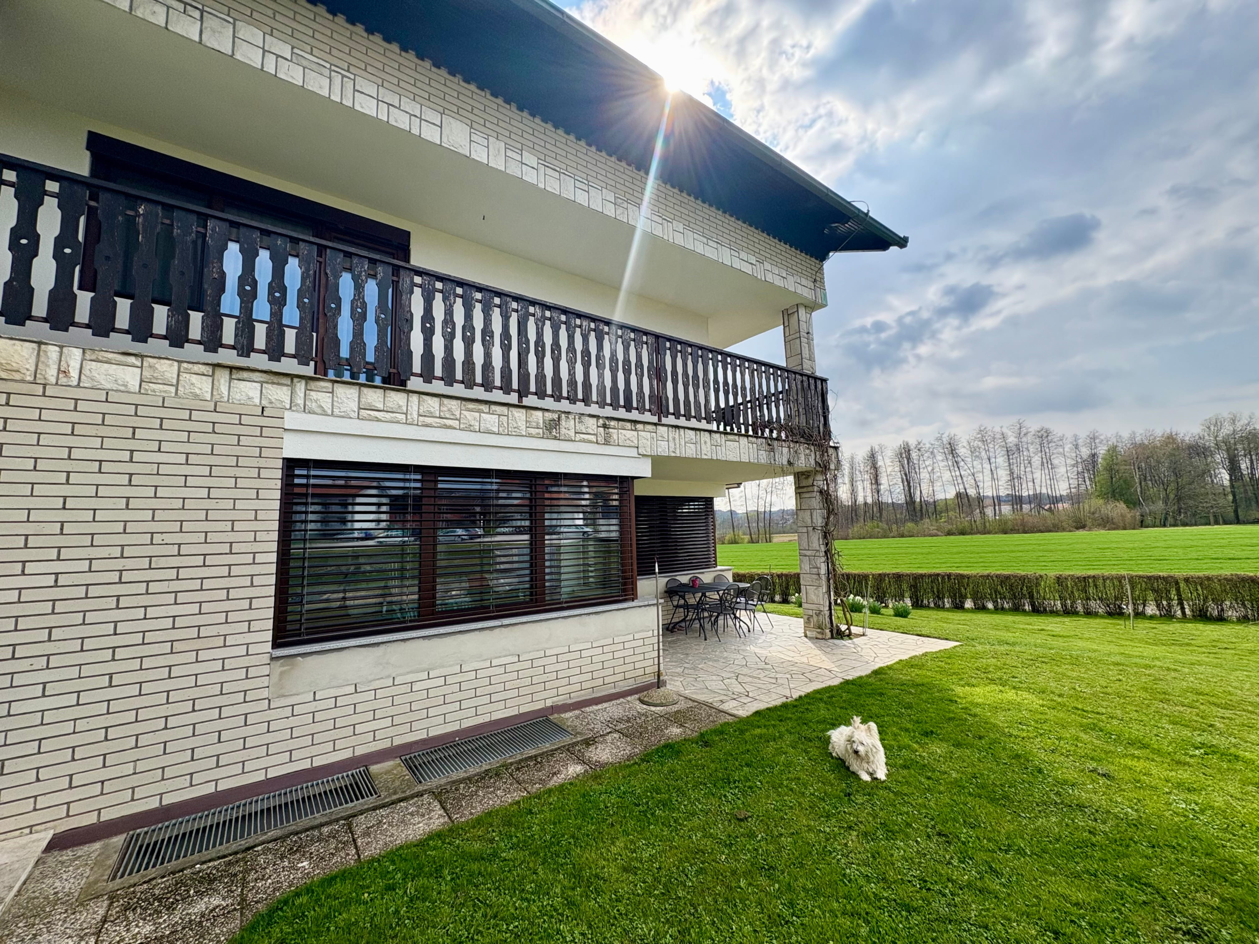 Družinska-hiša-Biserjane-Rendera