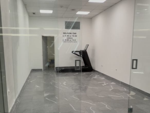 Poslovni-prostor-Maribor-Rendera-TC-City-vhod